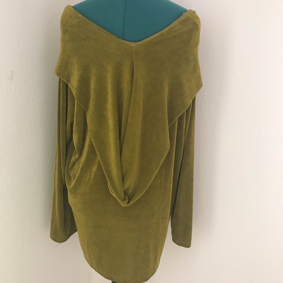 SOLD Green Oversized Blouse by Citiknits Size 2X - Picture 3 of 4